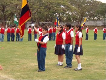 Familia de Hugo Landívar